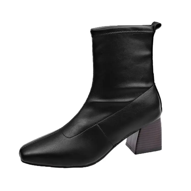 Stivali di gomma da donna scarpe stivali-donna Designer di lusso calzature invernali pioggia autunno Rock Med 2022 calze alla caviglia da donna moda