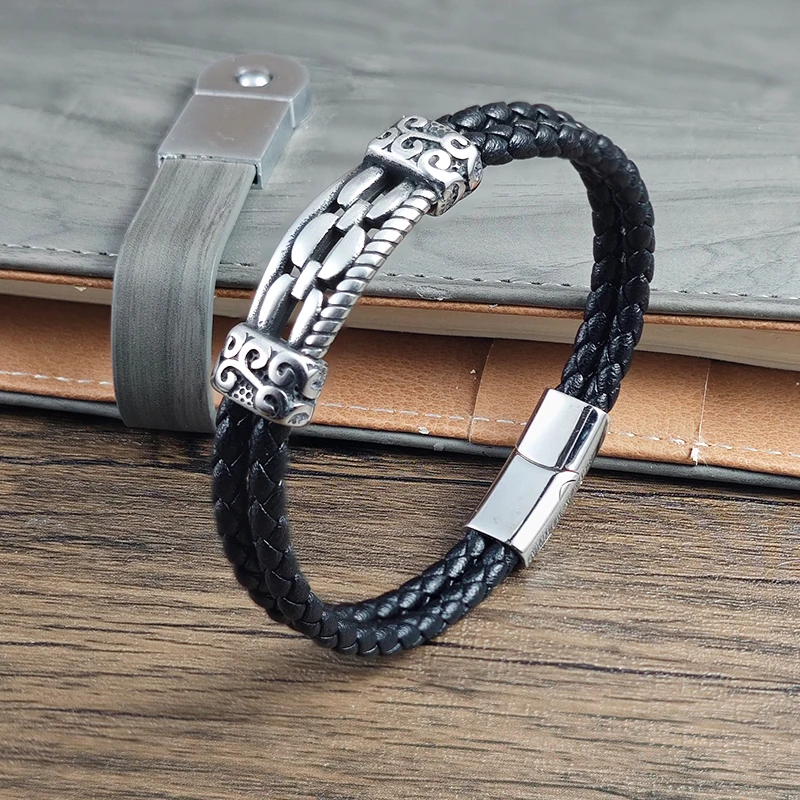 Glückswolken-Kettenmuster Lederarmband Einfache Magnetverschluss Edelstahl Geflochtenes Armband Herrenschmuck Geschenk Großhandel