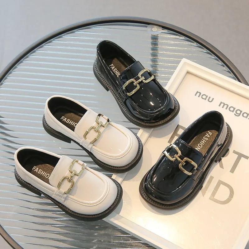 

Детские лоферы с пряжкой, стильные однотонные Нескользящие школьные детские кожаные туфли, осенняя гибкая Повседневная обувь на толстой подошве для девочек