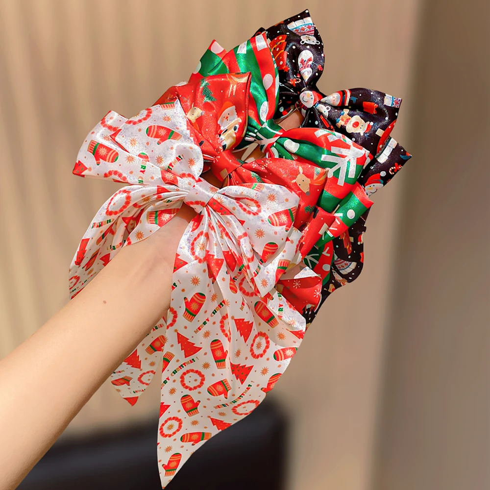 Mehrfarbige Haarspangen mit Schleife für Mädchen, Weihnachtselemente, Haarnadeln mit Schneeflocke, Weihnachtsmann, Rentier-Designs als Weihnachtsgeschenk
