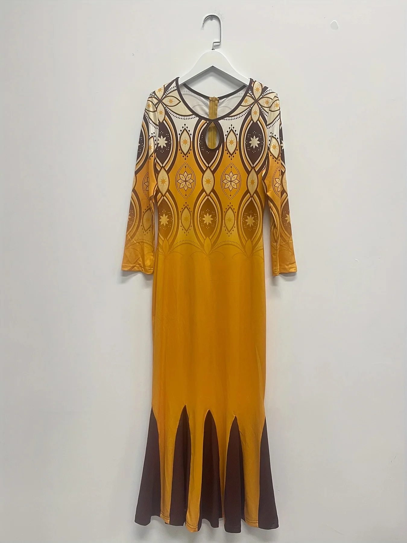 Tribal Print Mermaid Ginger Round Neck Bodycon Dress - Image 4
