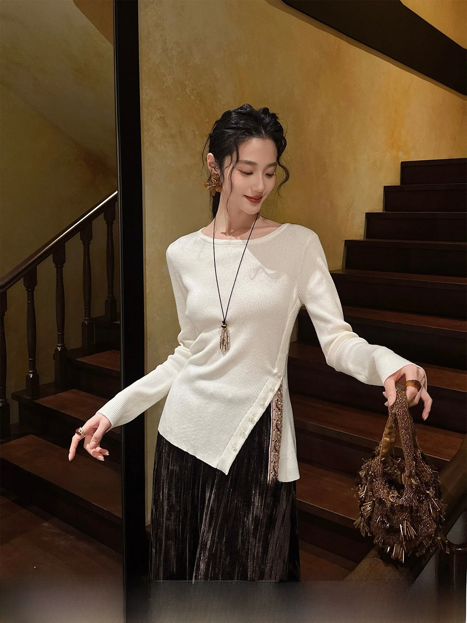 

Sanji Bla Flower Woolen Knitted Sweater Double Tead 48 Yards Bead Embroidery Belt Bot up Top Trendy Comfortable Fit