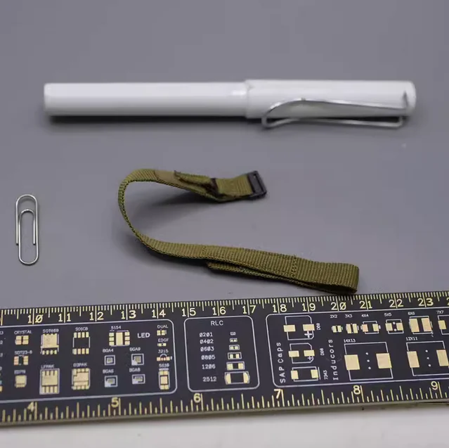 

Модель ремня для разведки снега эшелона ES 26045B 1/6