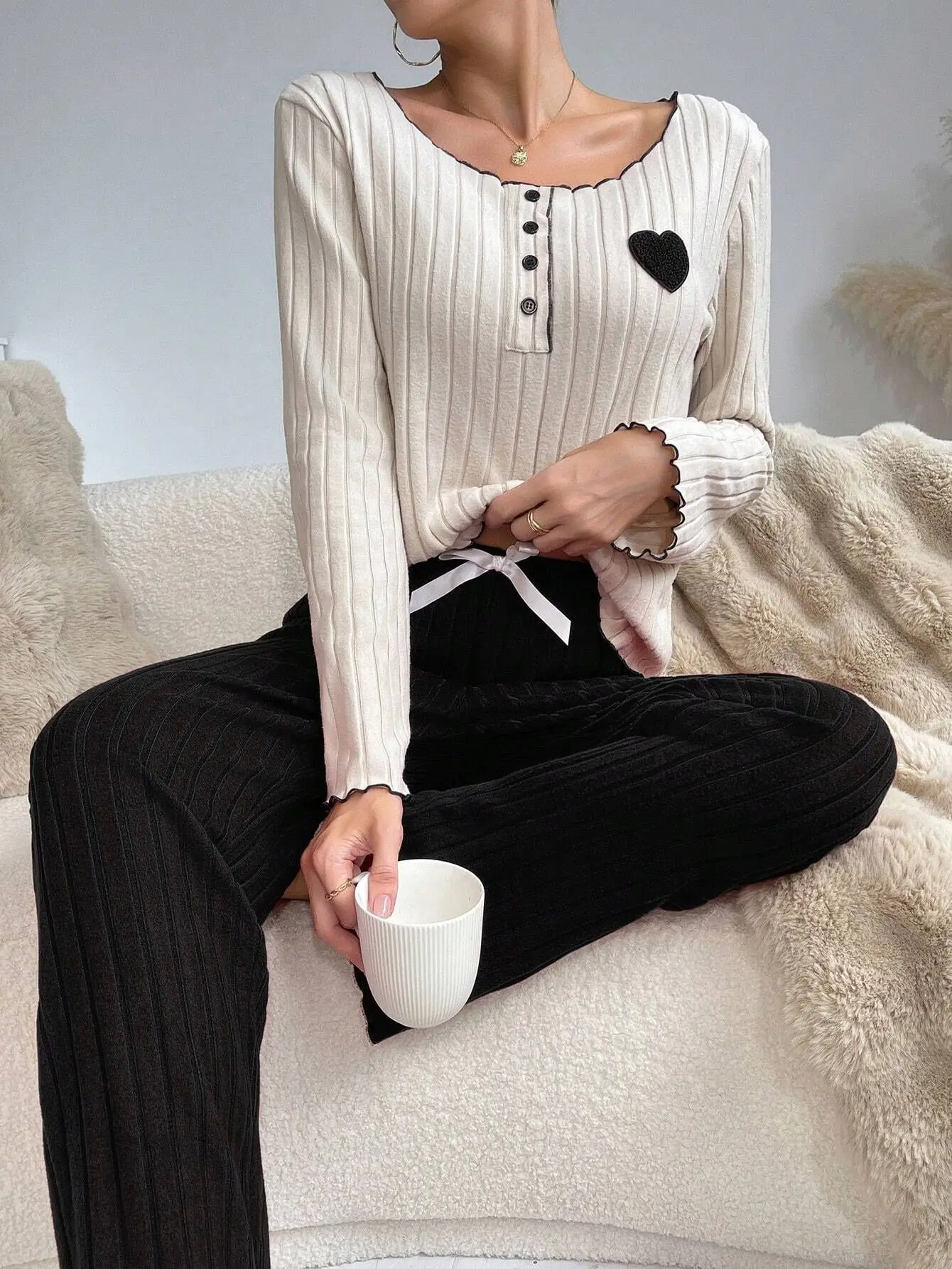Damen Herbst Winter Casual Schlafanzug Set mit Herz-Print, Langarm-Oberteil und Langer Hose, Homewear Loungewear