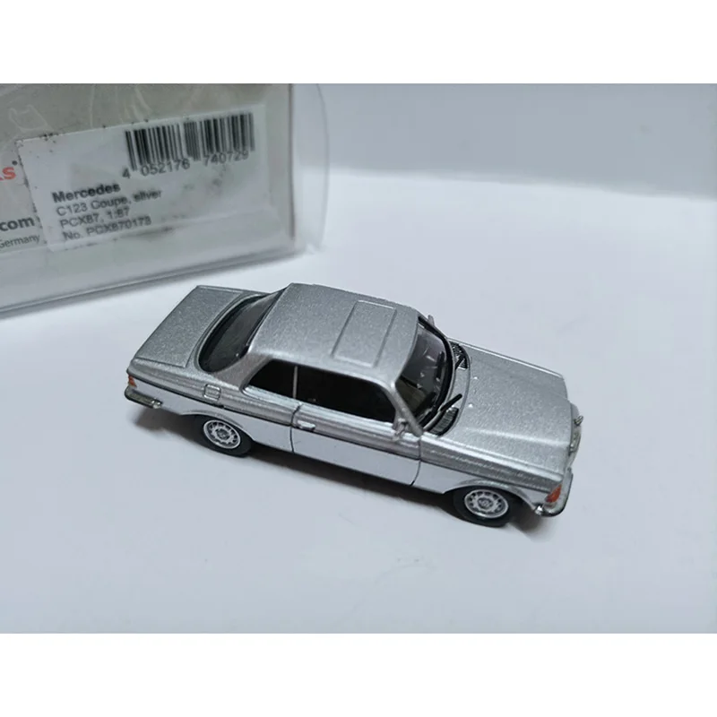 1:87 Scale C123 Coupe Plastic Car Model Collection Ornaments