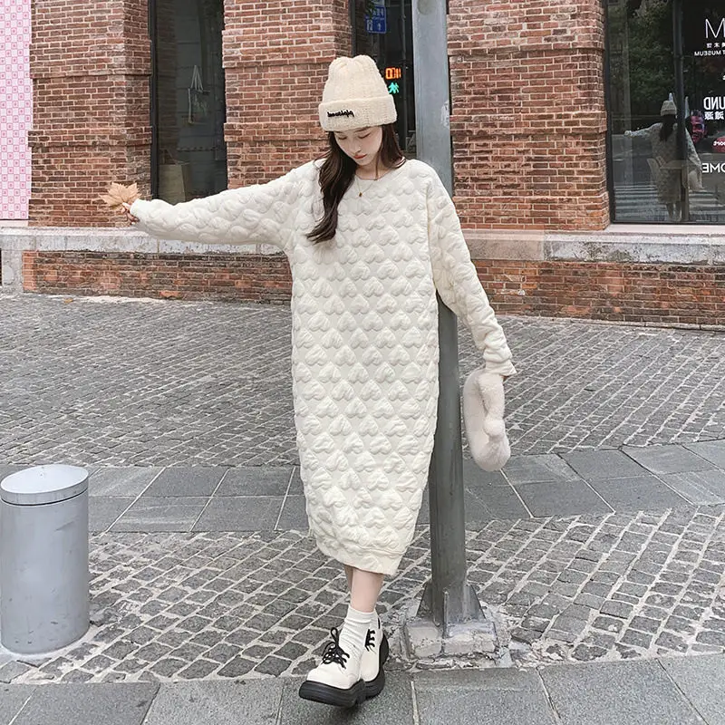 Winter Quilted Dress Loose Soft Love Embossing Simple Casual Fashion Beige O- Neck Long Sleeve Sweatshirt Dress For Women Z2313