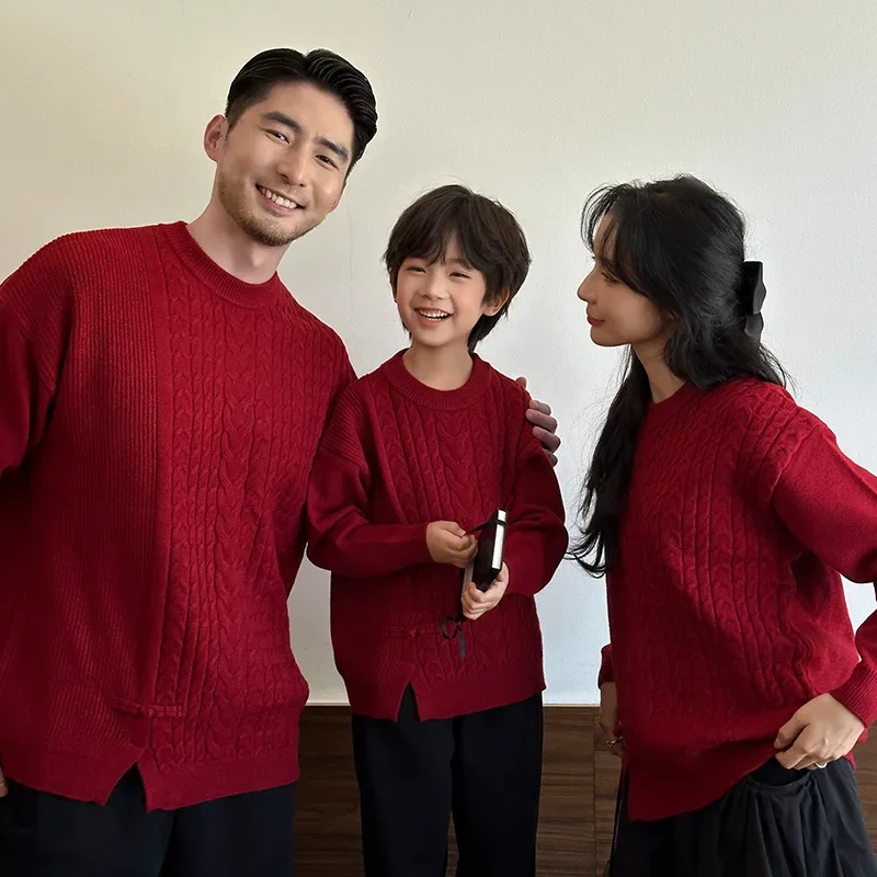 2026 New Year Family Matching Sweaters Red Christmas Holiday Outfits for Parents & Kids Mother-Daughter Set Knitwear Photo Shoot