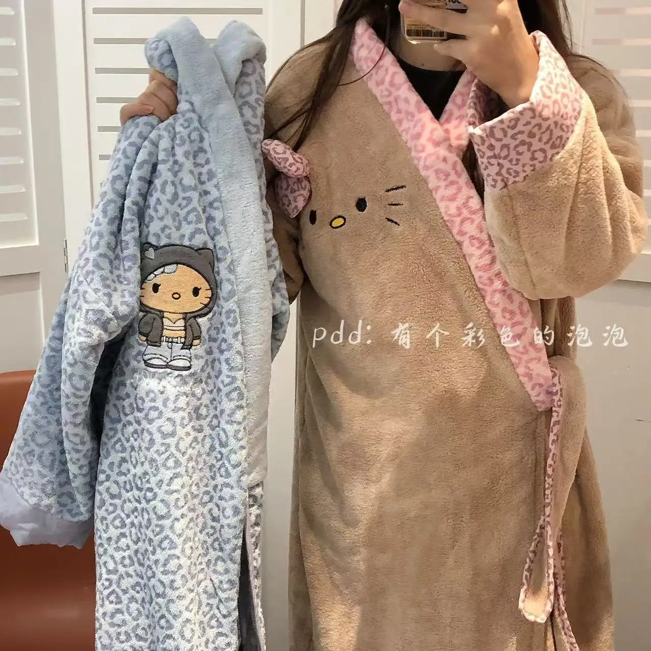

2026 Kawaii Hello Kitty Bathrobe Leopard Bathrobe Hair Drying Cap Coral Fleece Thickened Absorbent Non-Shedding For Women Girls