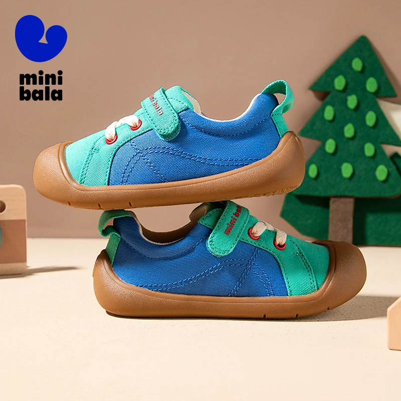 حذاء قماش صغير بالا للأطفال 2025 حذاء كاجوال مقاوم للماء بشريط فيلكرو يسمح بمرور الهواء
