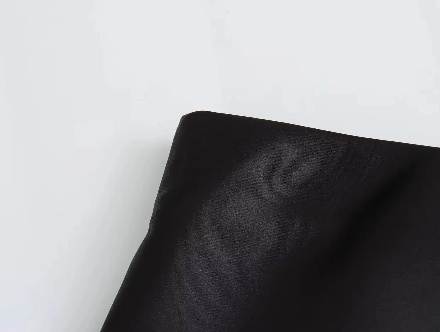 KONDALA Vintage Satin Einfarbige Lange Röcke Damen Hohe Taille Elastische Seidige Röcke Mode 2025 Frühling Elegante Gerade Röcke – Detail 6