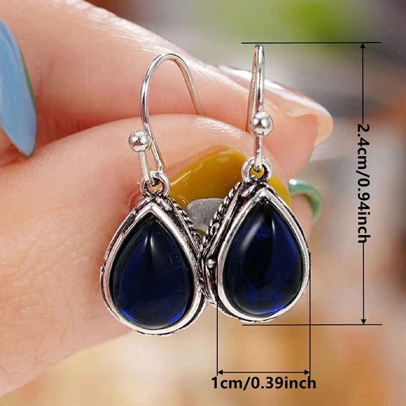 Huitan Green/Red Pear Stone Drop Earrings for Women Ethnic Style Aesthetic Carved Pattern Temperament Lady\'s Earrings Jewelry