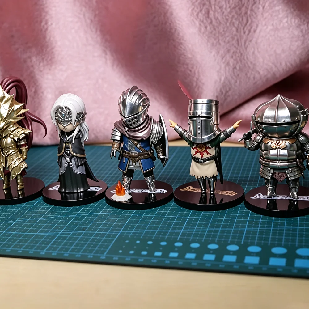 Dark Souls Anime Figure - Siegward the Fire Keeper Solaire Artorias Ornstein PVC Collection Model Doll Toy view 4