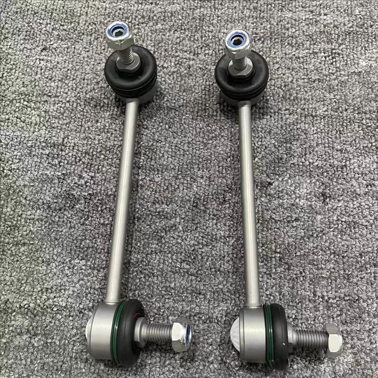 

2PCS Rear Suspension Sway Bar Link Anti Roll Bar For McLaren 570S 540 600LP 2019-2021 13B0375CP 13B0374CP