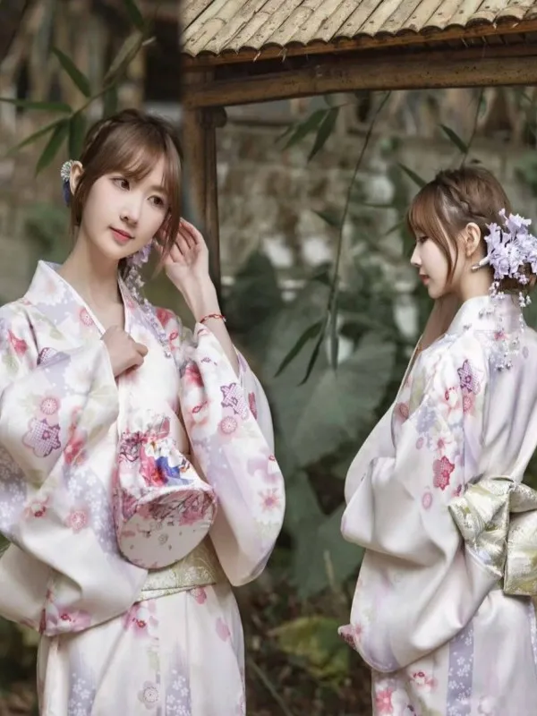 

New Traditional Japanese Kimono Style Bathrobe Clothing Girl Photography Retro Photoshoot Renovated Japanese Style Youthwear
