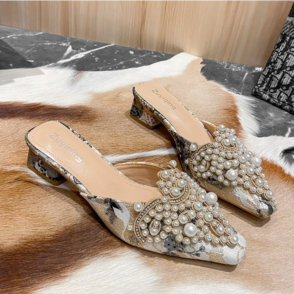 Autumn New Thick Heel Baotou Slippers Women Shoes with Pearl Decoration Square Head Half Slippers for Women\'s Outwear Sandals