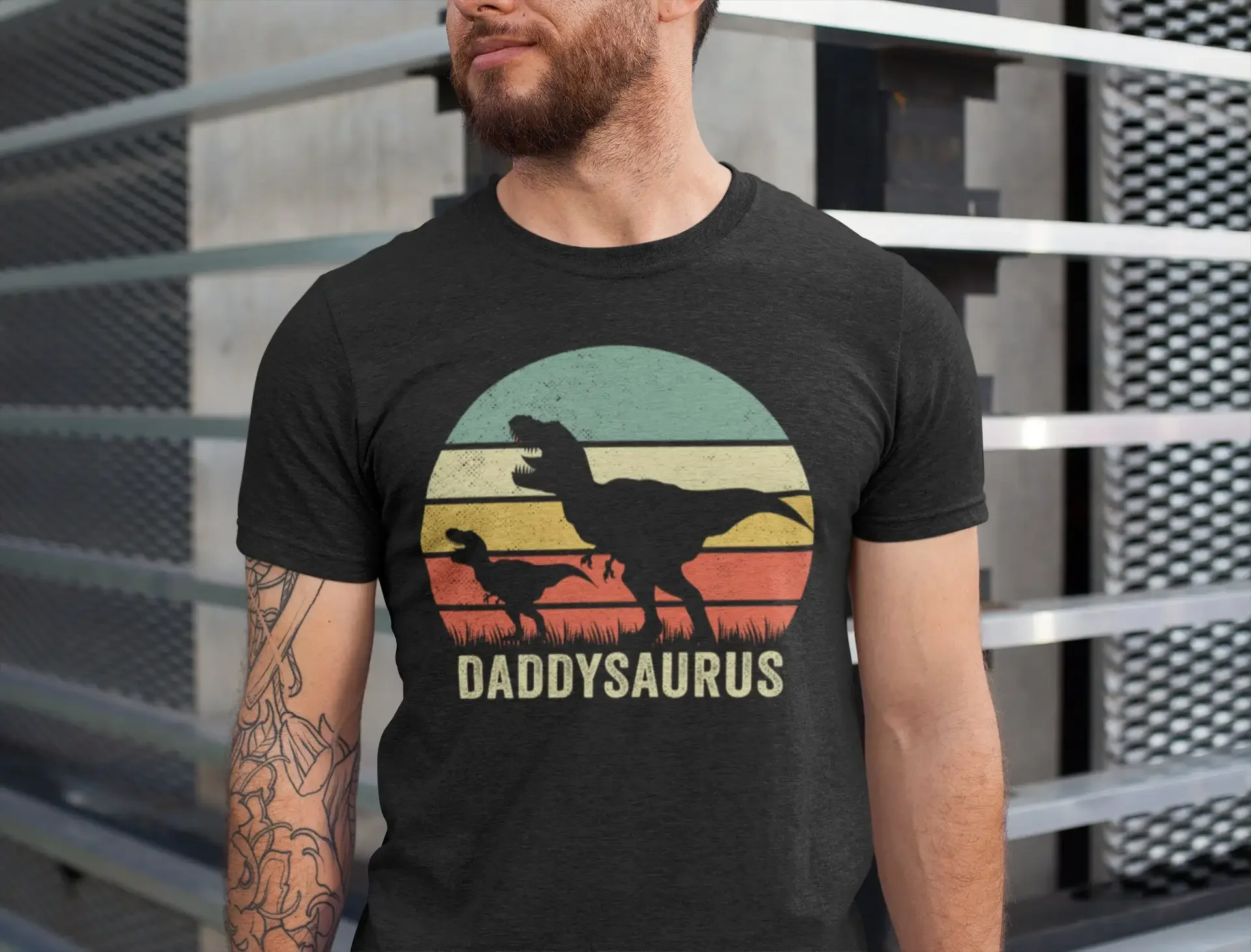 

Футболка Daddy Saurus Daddysaurus Papasaurus Dad Динозавр подарок для мужа День отца день рождения