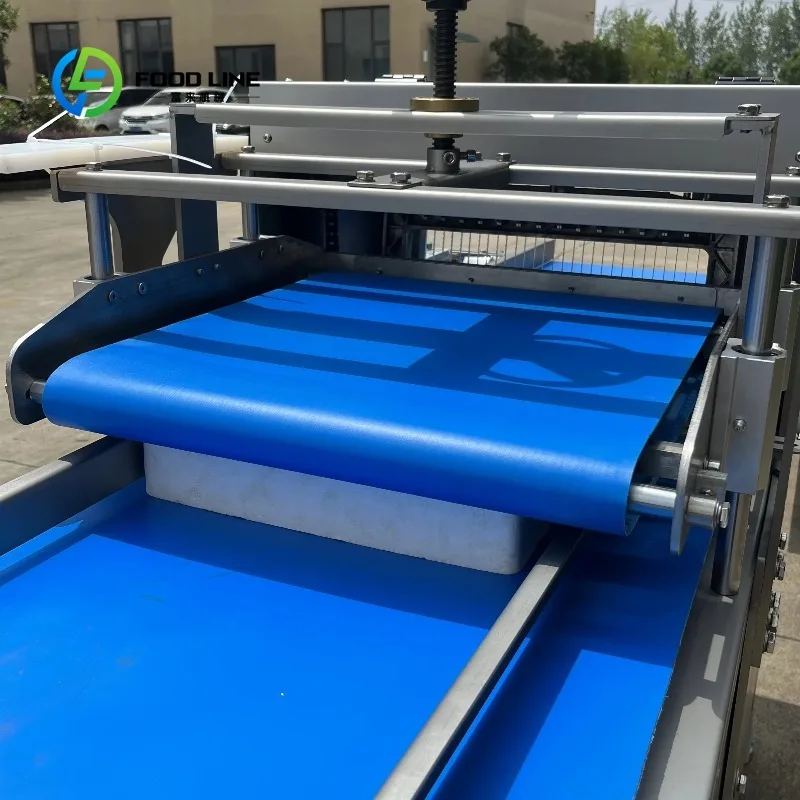 Imagen 6: Rebanadora de Pan Comercial Personalizada, Eléctrica, 550W, Alta Potencia, Acero Inoxidable, Grosor Ajustable, para Panadería e Industria de Catering