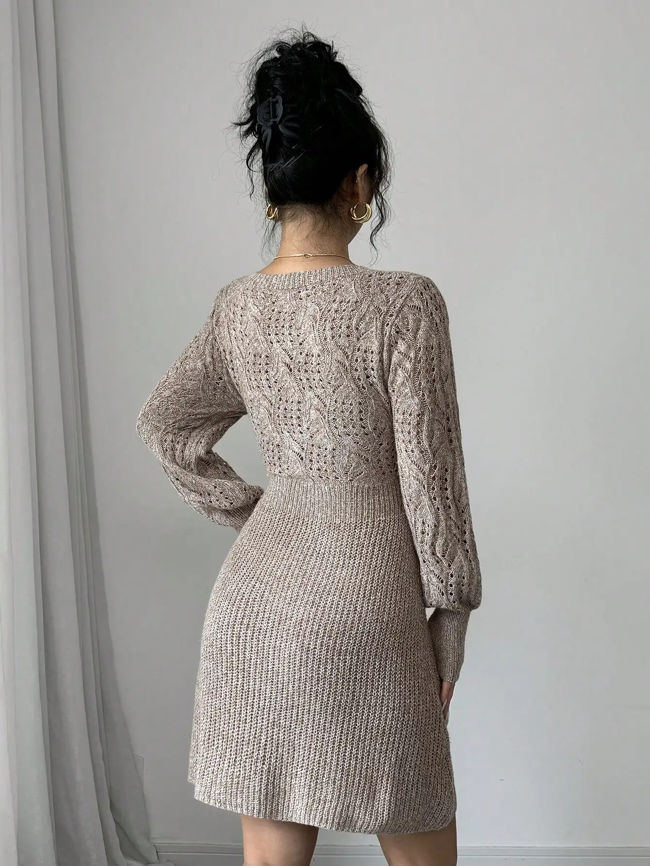 Vestido feminino outono/inverno de malha manga comprida com decote em coração curto suéter, cor sólida feminina V