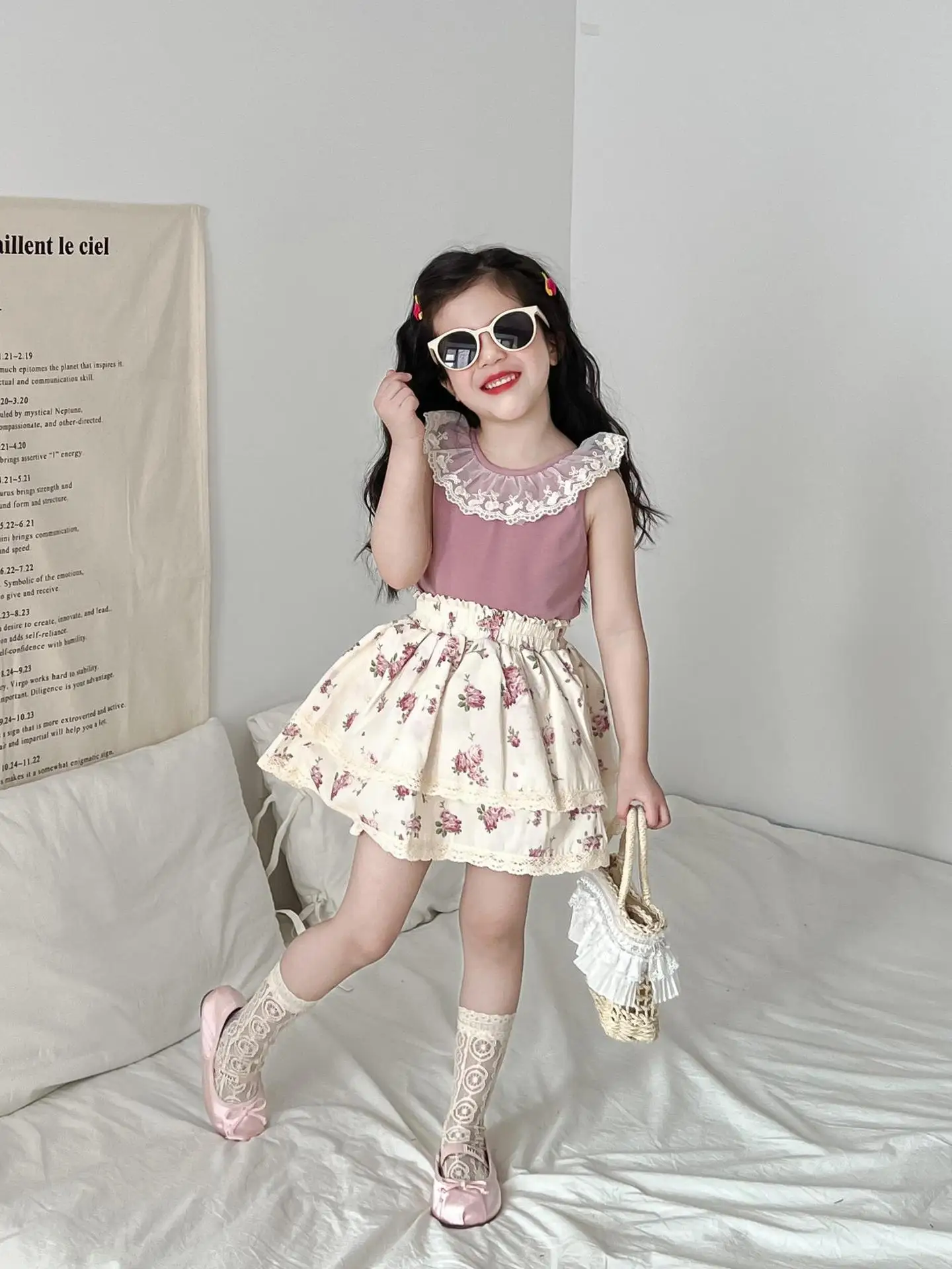 Girls' Summer Sweet Suit U-neck Backless Lace Vest Sleeveless Top and Purple Floral Skirt Kids Outwear 2 Piece Set