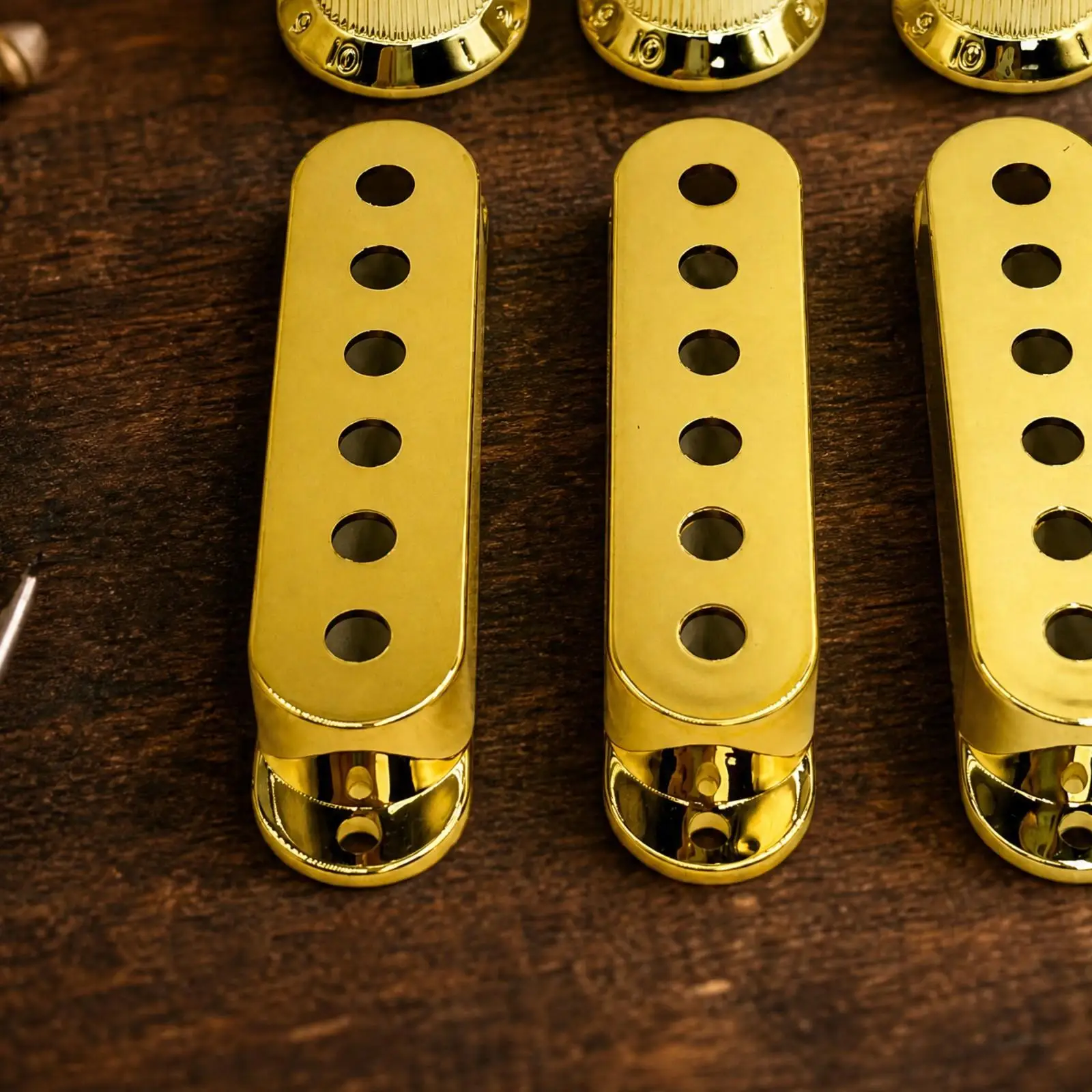 Guitar Accessory Set with Pickup Covers Knobs and Switch Tip Glossy Shiny Finish Guitar Control Knob Set
