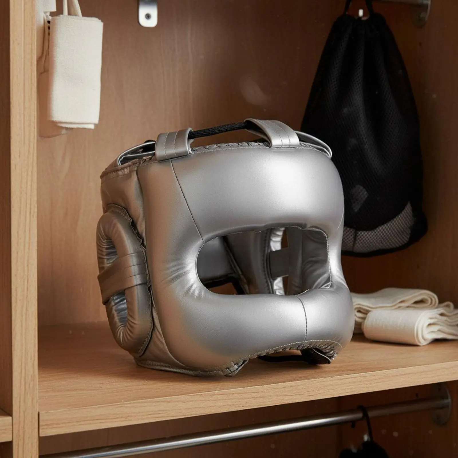 casque-de-boxe-en-cuir-pu-durable-avec-barre-transversale-casque-integral-pour-sparring-ajustement-reglable-equipement-de-sport-de-combat