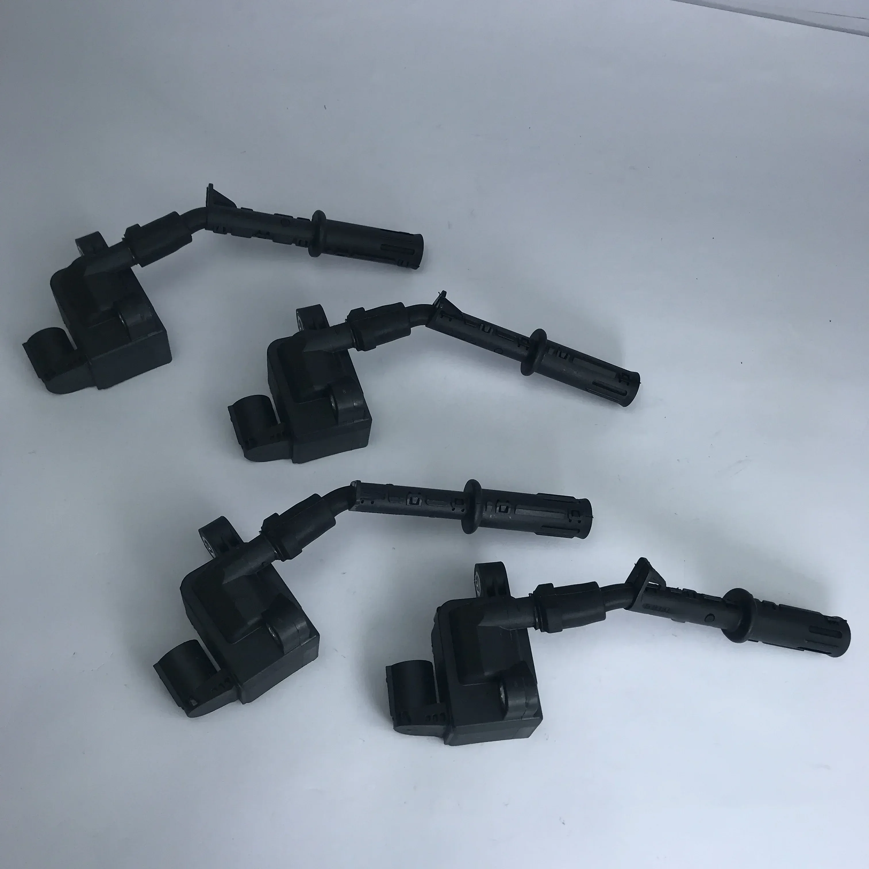 

A2769060260 Ignition Coil High Performance Stable Output Durable Engine Automotive Replacement Parts