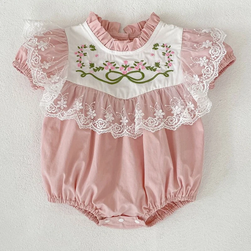 Girls Onesie 2026 Spring and Summer New Childrens Clothes Korean Style Girls Baby Sweet Embroidered Lace Collar Onesie