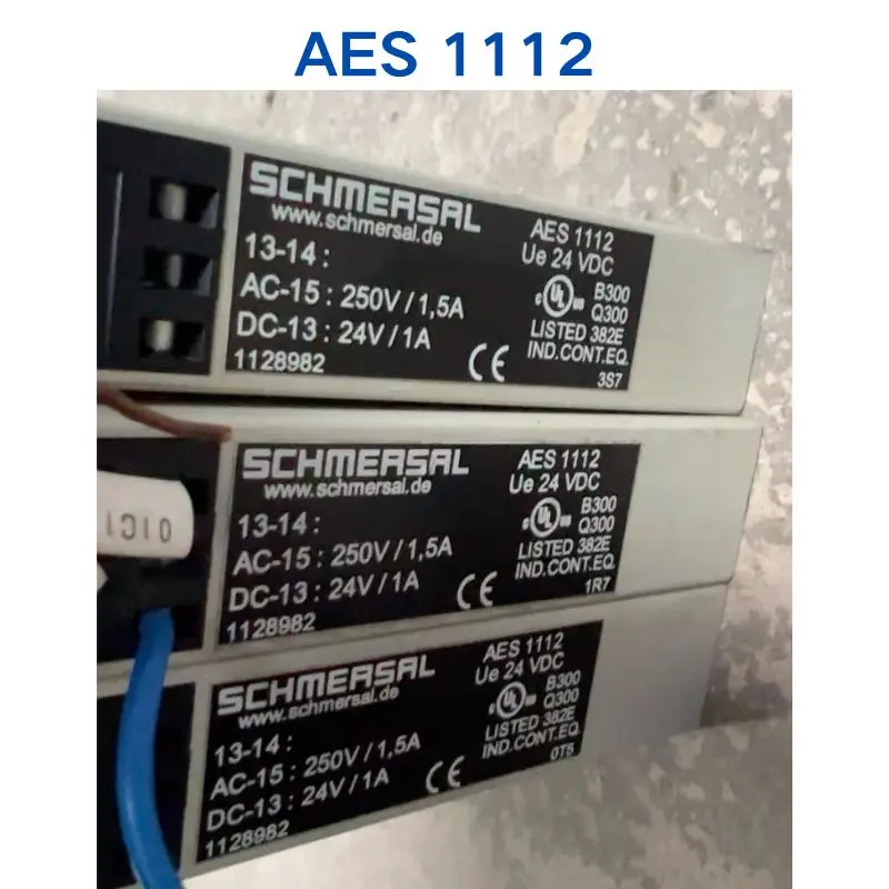 Second-hand test OK SCHMERSAL relay AES 1112 AES1112