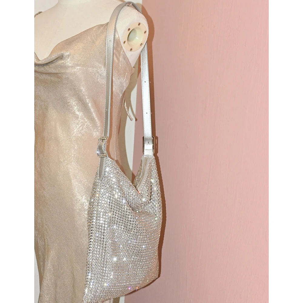 حقائب سهرة فاخرة من الماس للنساء حقيبة كتف ناعمة من حجر الراين الكريستالي حقائب يد للمتسوقين وحفلات الزفاف للسيدات