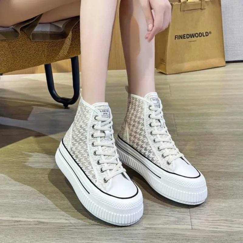 

Дышащие сетчатые женские высокие кроссовки на платформе, белые, на мягкой подошве, на шнуровке, модные универсальные ботильоны на толстой подошве