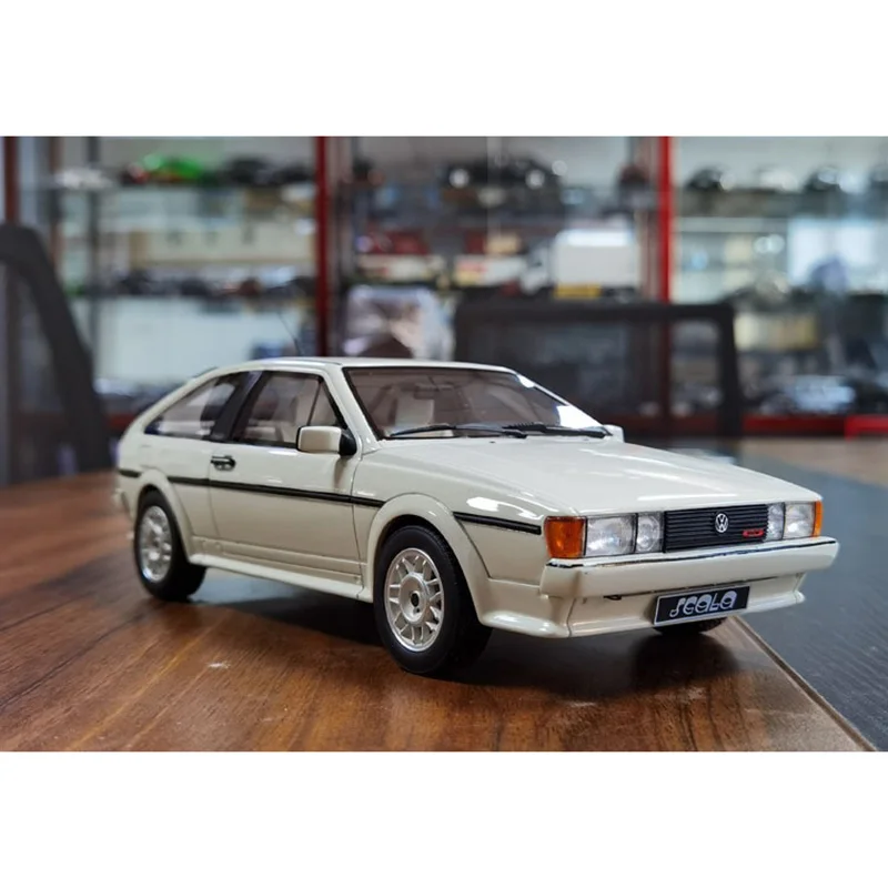 

OTTO 1:18 Scale Scirocco MK.2 Resin Car Model Collection Ornaments