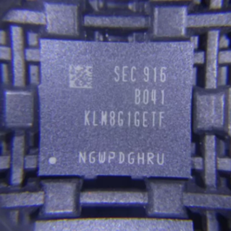

KLM8G1GETF KLM8G1GETF-B041 NEW Original Genuine Chip Packing 153-BGA