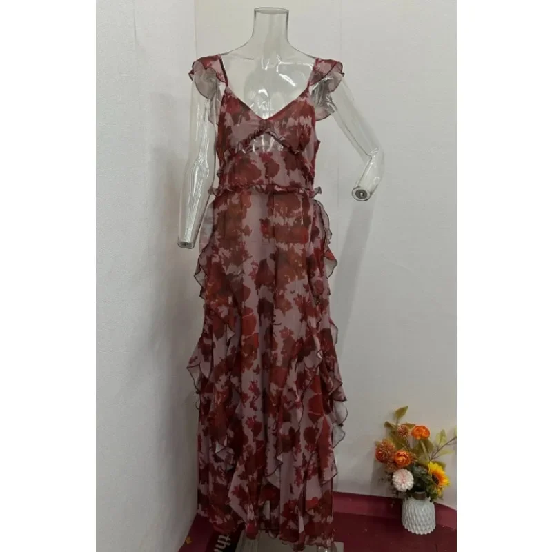 ชุดเดรสยาวชีฟองลายดอกไม้ คอลเลคชั่นฤดูร้อน 2025 สำหรับผู้หญิง ดีไซน์เซ็กซี่ คอวี โชว์หลัง ผ่าข้าง สไตล์ดารา เหมาะสำหรับใส่ไปเที่ยวทะเล