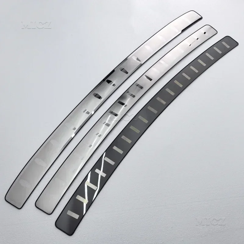 

For Volvo XC60 2018 2019 2020-2023 2024 Car Styling Stainless Steel Rear Bumper Protector Sill Trunk Rear Guard Tread Plate Trim