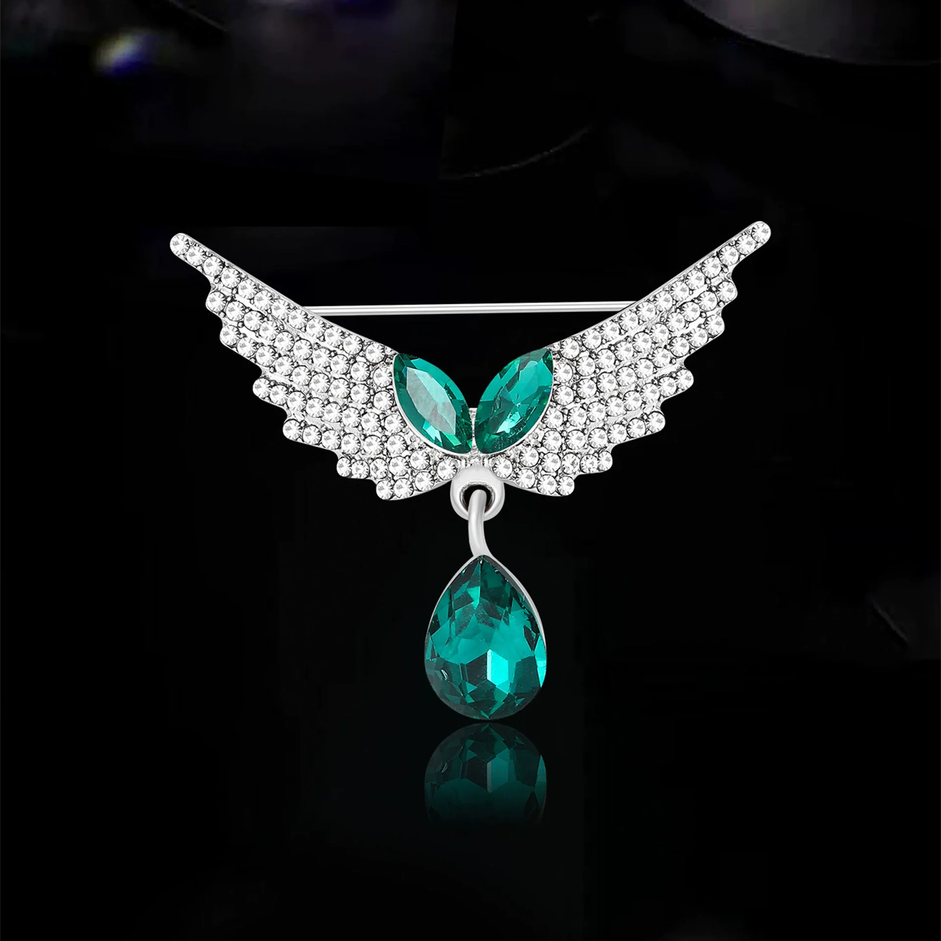 Beaut&Berry Luxury Rhinestone Angel Wings Brooches for Women Pendant Pins Friends Party Gifts Banquet Jewellery Accessories