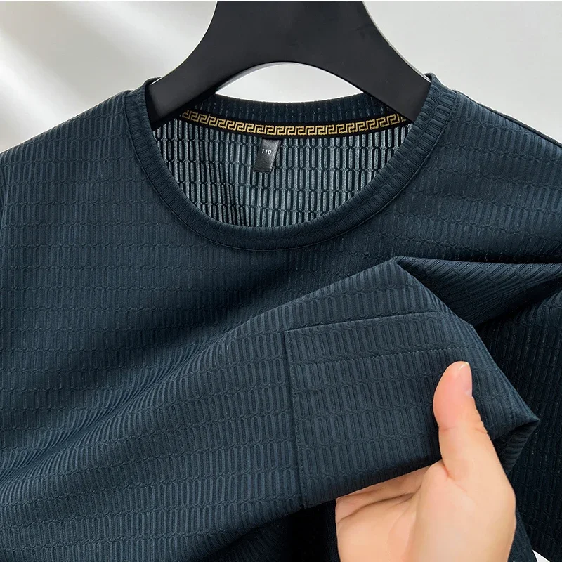 Summer Men's New Round Neck T-shirt Loose, Casual, Fashionable, Versatile, Breathable and Comfortable