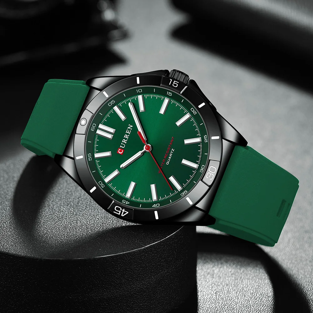 CURREN العلامة التجارية ساعات رجالية الموضة هلام السيليكا ساعات المعصم بسيطة كوارتز الفرقة الأعمال ساعة رجالية عادية 8449