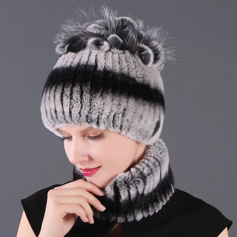 

A new two-piece set of short dyed fur hat and scarf for women warm woven leather