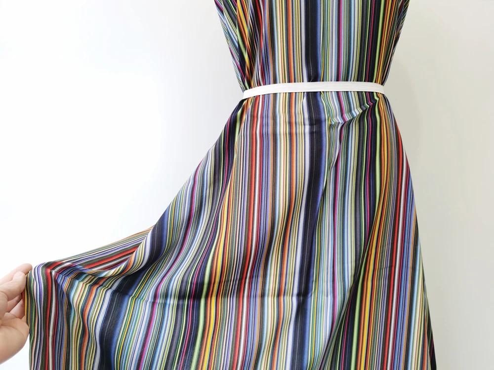 1 Meter X 1,4 Meter Farbiger Streifenstoff Kleid Hemd Pyjama Material Viskose Popeline – Detail 7