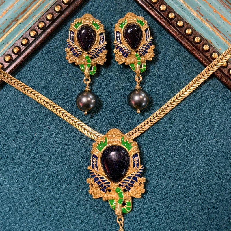 Vintage Black Agate Enamel Snake Patterned Jewelry Sets Necklace Earring Green Agate Luxury Brand Design High Quality Gift New