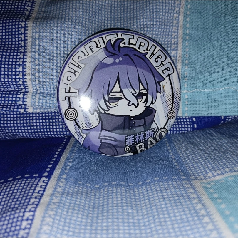 Genshin impacto lightkeeper flins forma redonda crachá snap-in broche dos desenhos animados anime projeto lapela pinos saco acessórios presente para crianças