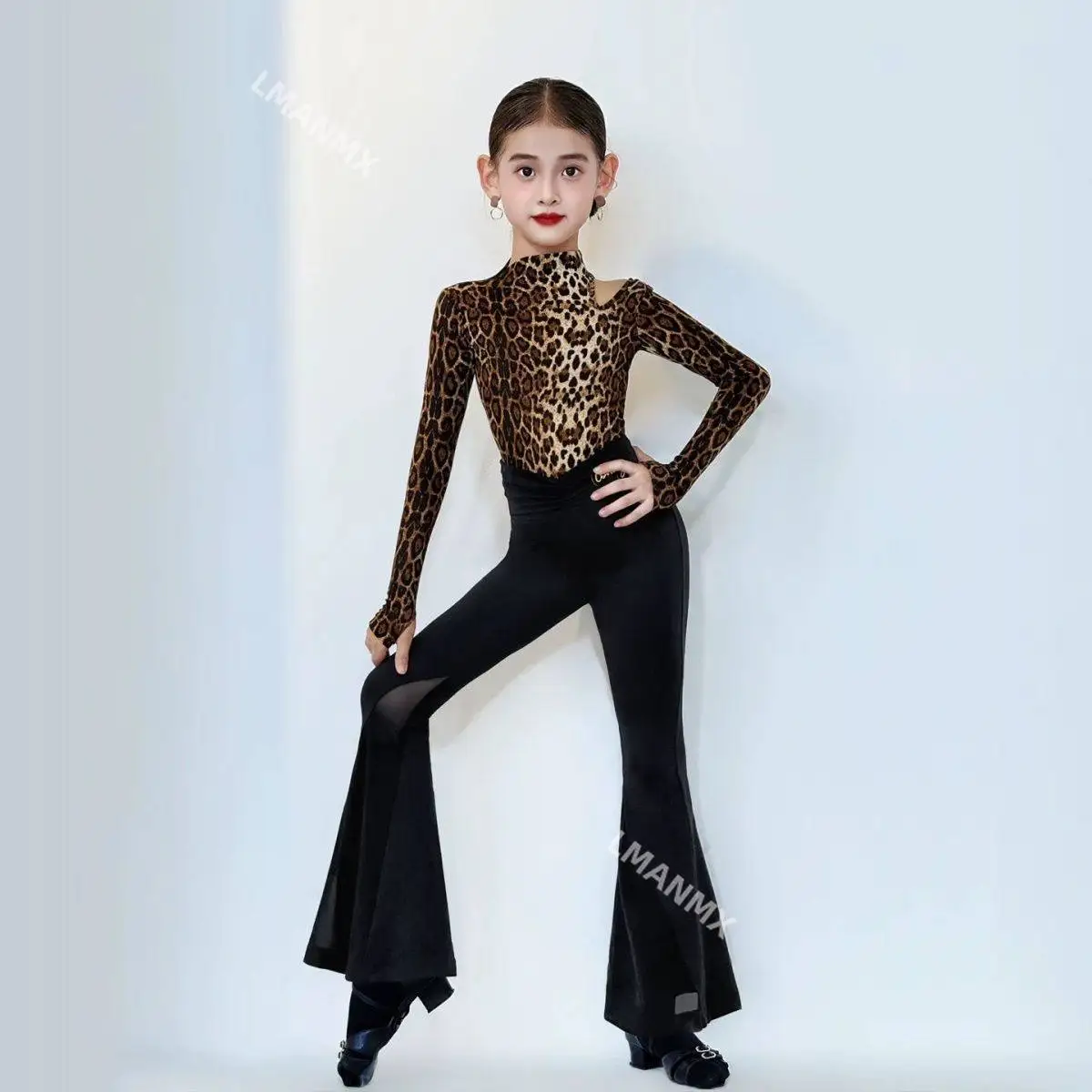 

Комплект костюмов для латинских танцев для девочек и детей, брюки для ежедневных танцев, сетчатый топ с длинными рукавами и леопардовым принтом