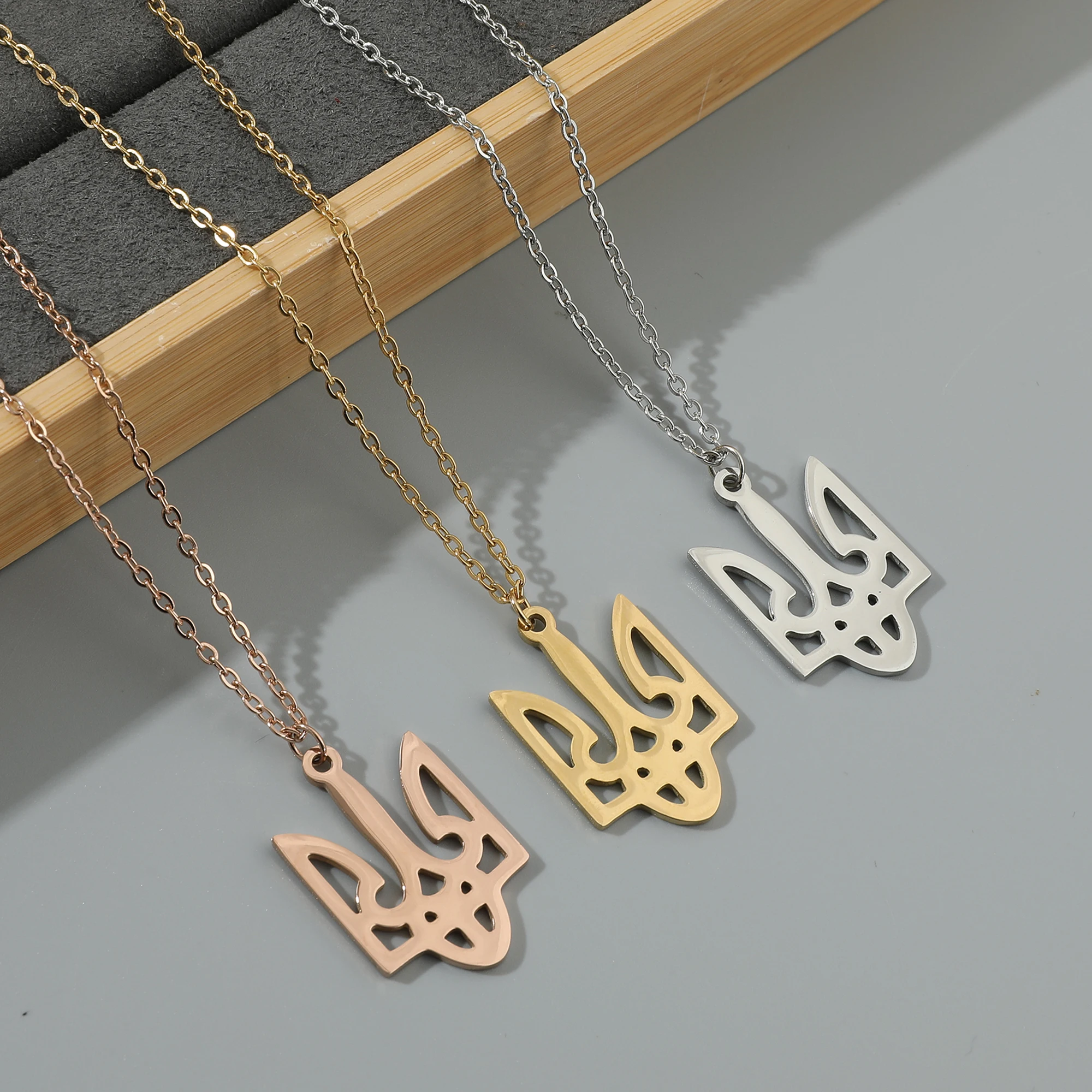 Fashion Ukrainian Coat of Arms Necklace Stainless Steel Pendant Jewelry Gold Silver Color Personality Gift for Women