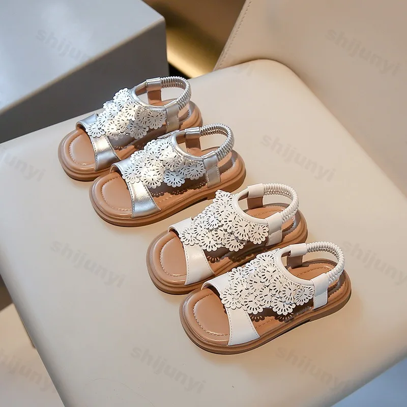 صنادل صيفية لعام 2025 للفتيات أحذية الأميرة غير الرسمية ذات النعل الناعم سهلة الارتداء مريحة وخفيفة الوزن ونعل ناعم أحذية رياضية للشاطئ في الهواء الطلق #2