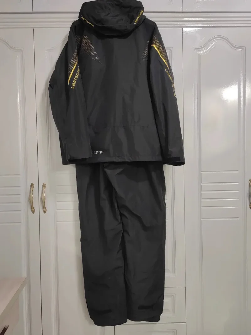 Winter Waterproof and Moisture-Permeable Jacket for Men, Rainproof Three-layered Adhesive Fishing Suits, Thin Clothing Set , New