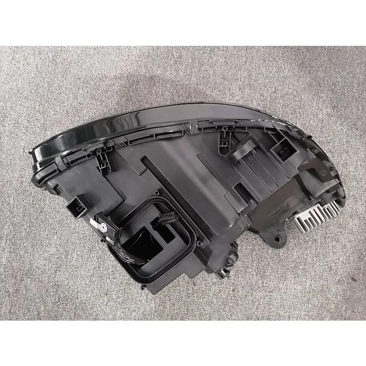 Suitable for  Front Headlight Original  W205 Headlights C300 C200 Car Headlamp Auto Lighting Systems Headlamps