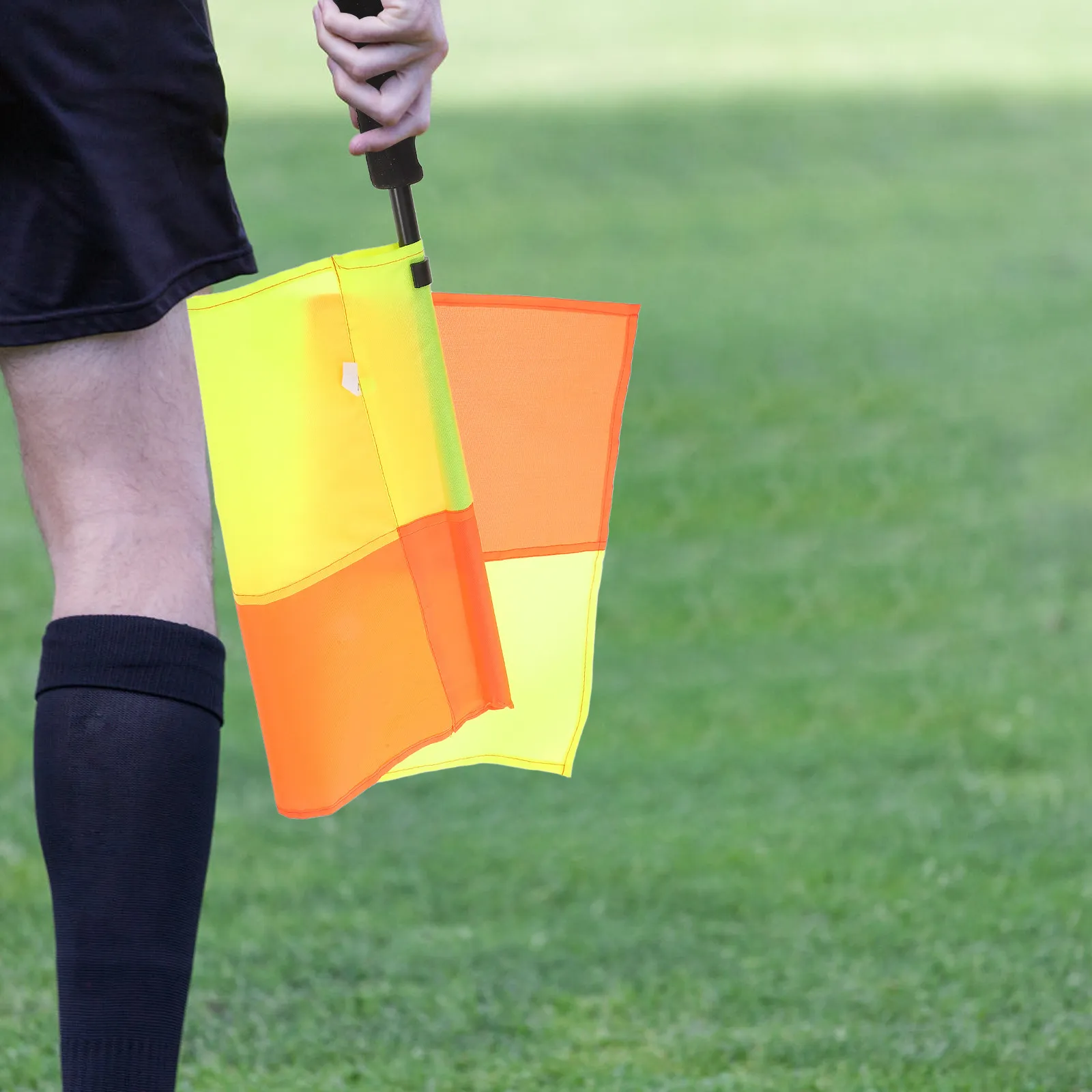 

2Pcs Soccer Referee Flags All in One Integrated Design Lightweight Compact Football Linesman Flags for Accurate on Field