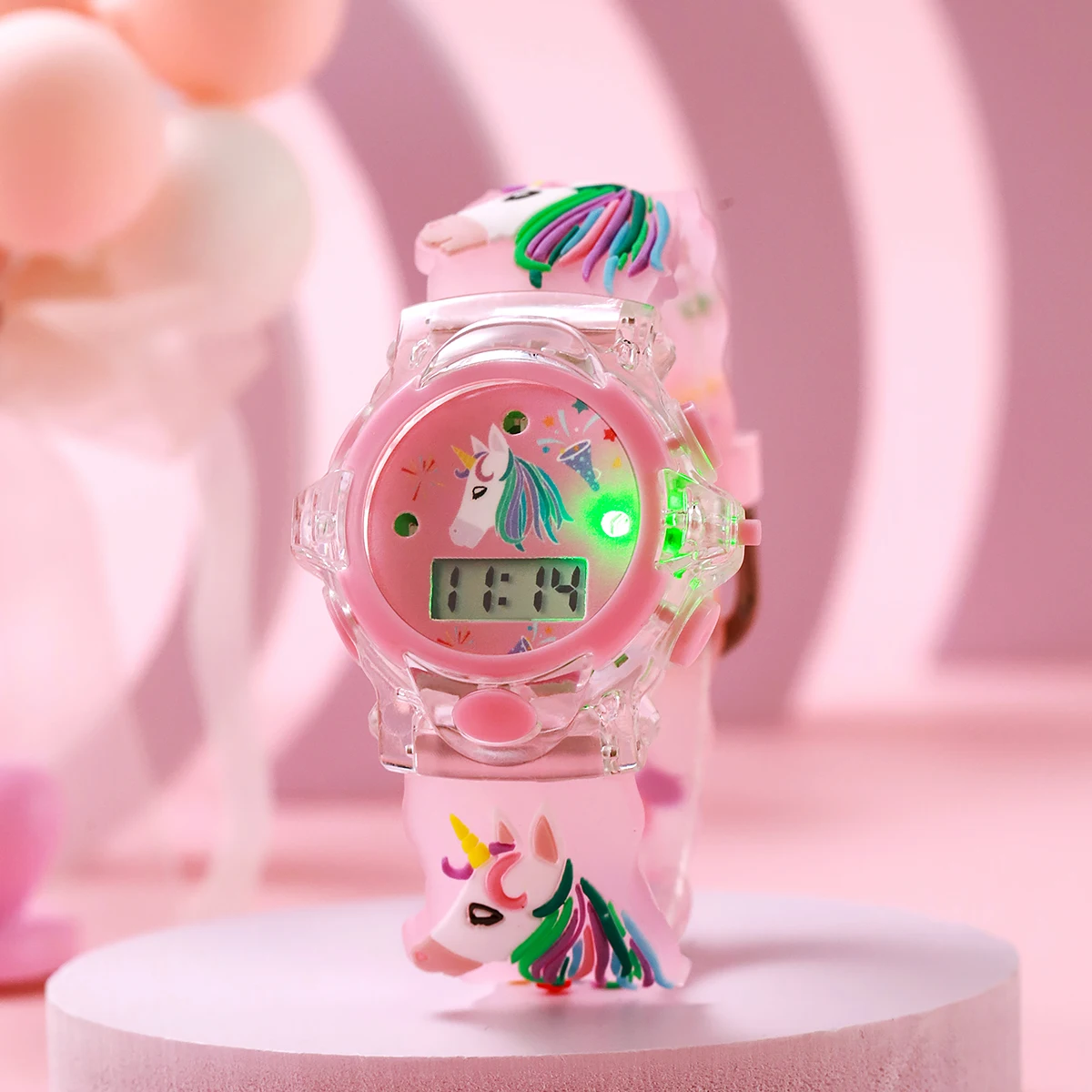 

Милый и креативный силиконовый ремешок для часов с мультяшным единорогом и светоизлучающим пластиковым корпусом, электронные наручные часы, подходят для Криса