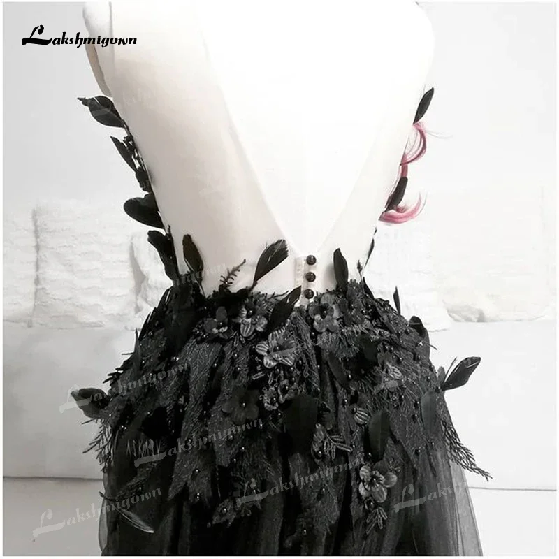 Gothic Black A-Lineชุดแต่งงาน2025ด้านข้างแยกFeather Vintage Backlessชุดเจ้าสาวTulle Vestidos De Novia Robe