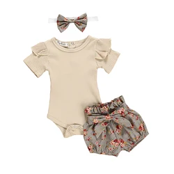 Ropa de verano para bebé recién nacido, mono con volantes de color sólido, pantalones cortos de manga corta con flores, diadema, trajes infantiles de 3 piezas